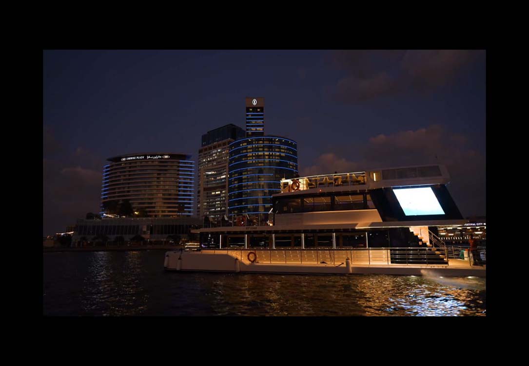 Luxury Romantic Cruise Under Dubai’s Golden Sky